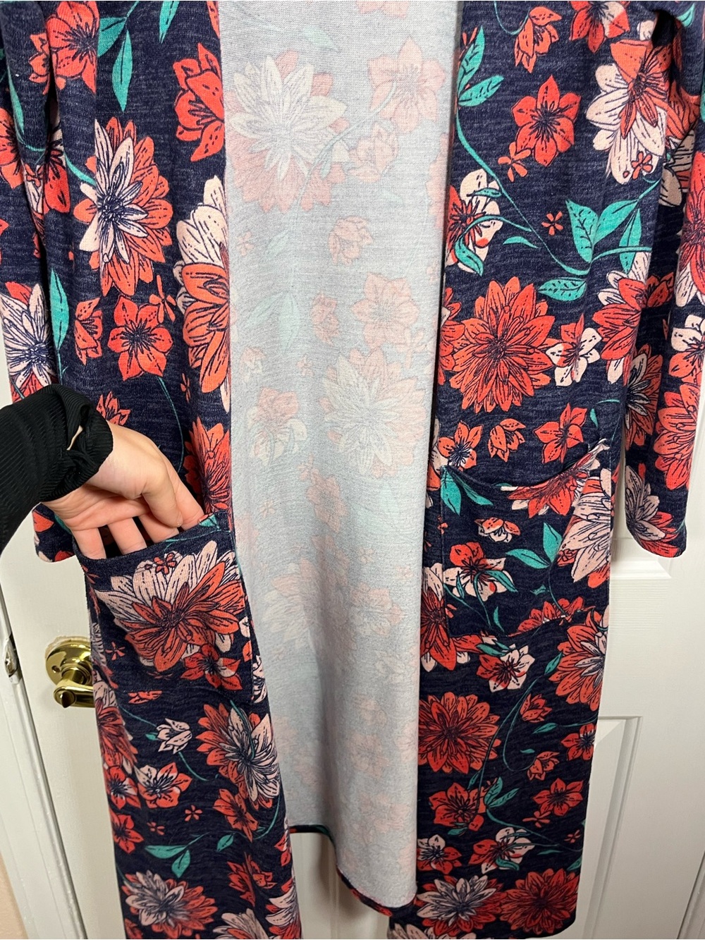 LuLaRoe Floral Duster Cardigan Size Medium - Picture 5 of 16